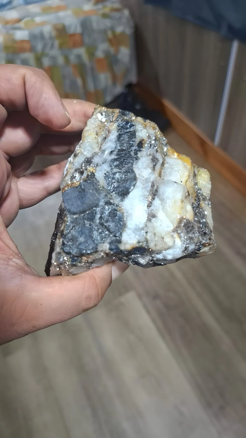 Mineral en la mano