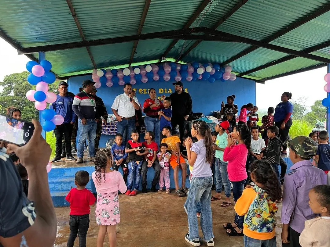 Celebración del Día del Niño en la comunidad